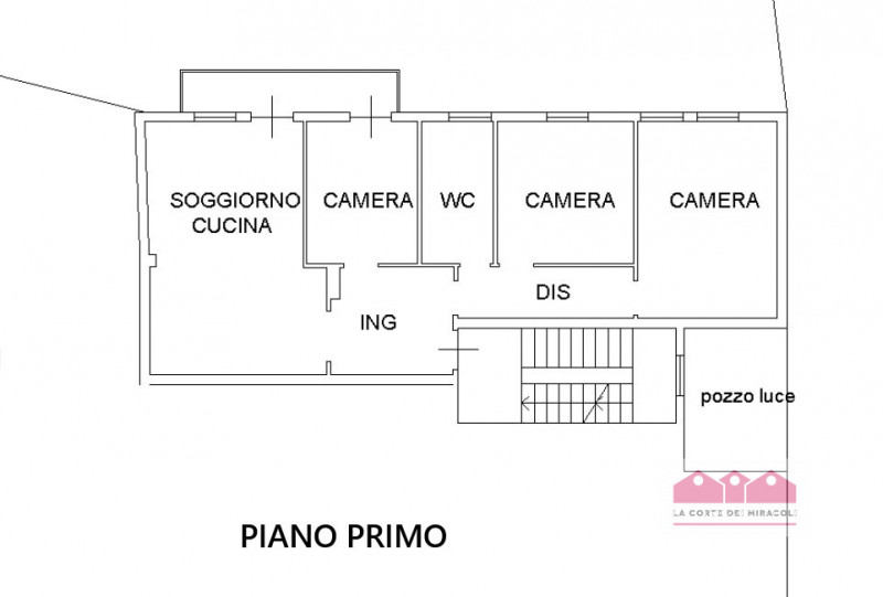 BORGO BERGA: PIANO PRIMO, INGRESSO, SOGGIORNO CON ANGOLO COTTURA, TRE CAMERE, UN BAGNO FINESTRATO...