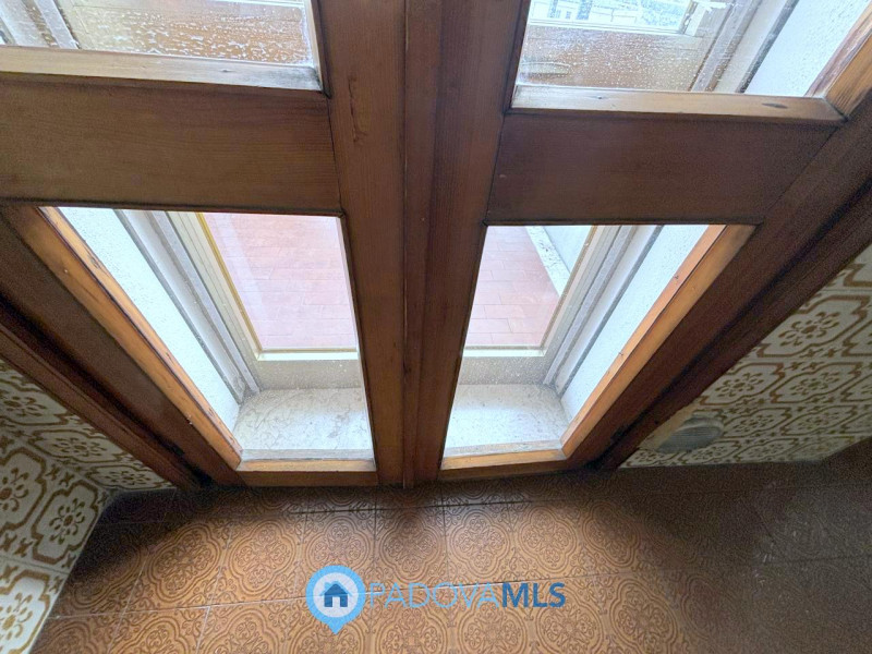 Immobile in esclusiva al Gruppo Padova MLS

In bella posizione residenziale, proponiamo appartame...