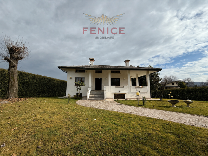 Nel cuore della campagna trevigiana, a Falzè di Piave, tranquilla frazione del Comune di Sernagli...