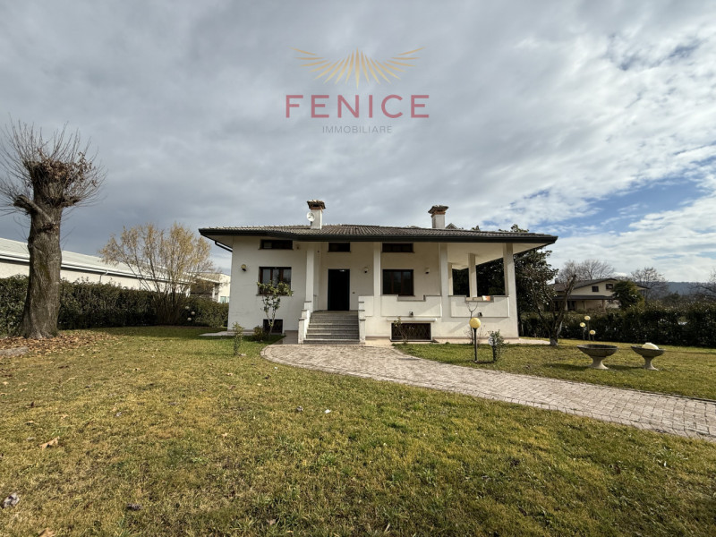 Nel cuore della campagna trevigiana, a Falzè di Piave, tranquilla frazione del Comune di Sernagli...