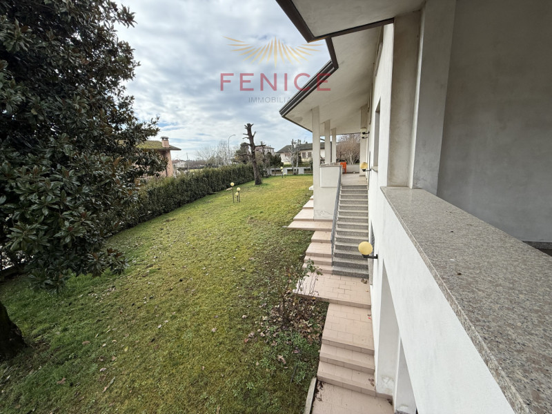 Nel cuore della campagna trevigiana, a Falzè di Piave, tranquilla frazione del Comune di Sernagli...