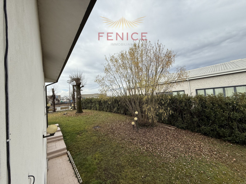 Nel cuore della campagna trevigiana, a Falzè di Piave, tranquilla frazione del Comune di Sernagli...