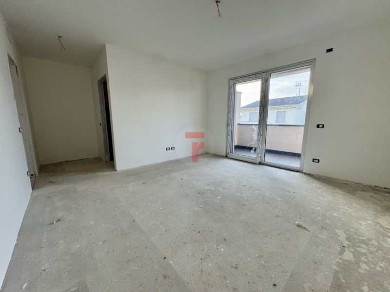 SELVAZZANO DENTRO - Su zona verdeggiante e a due passi da tutti i servizi ed alle tangenziali

Di...