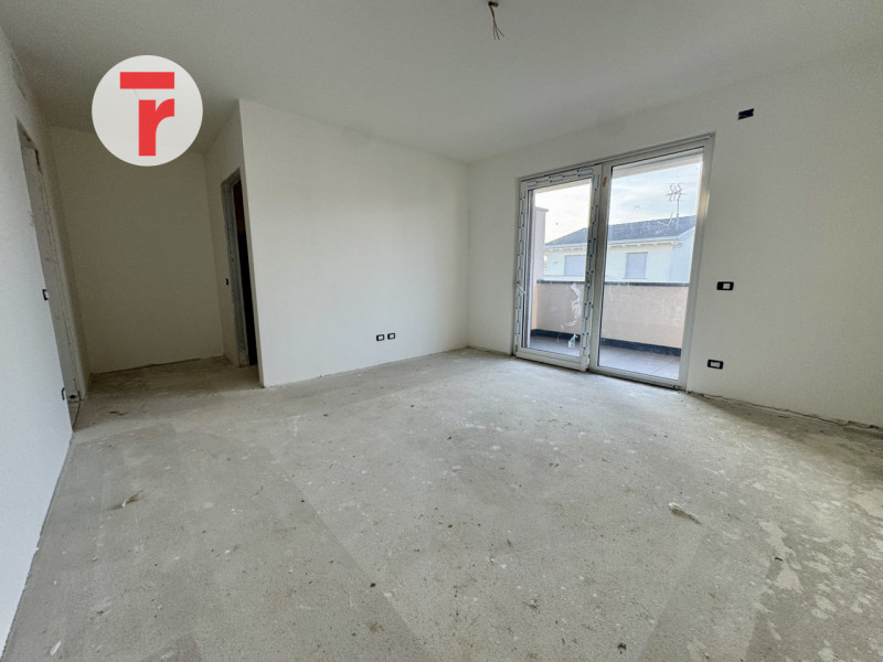 SELVAZZANO DENTRO - Su zona verdeggiante e a due passi da tutti i servizi ed alle tangenziali

Di...