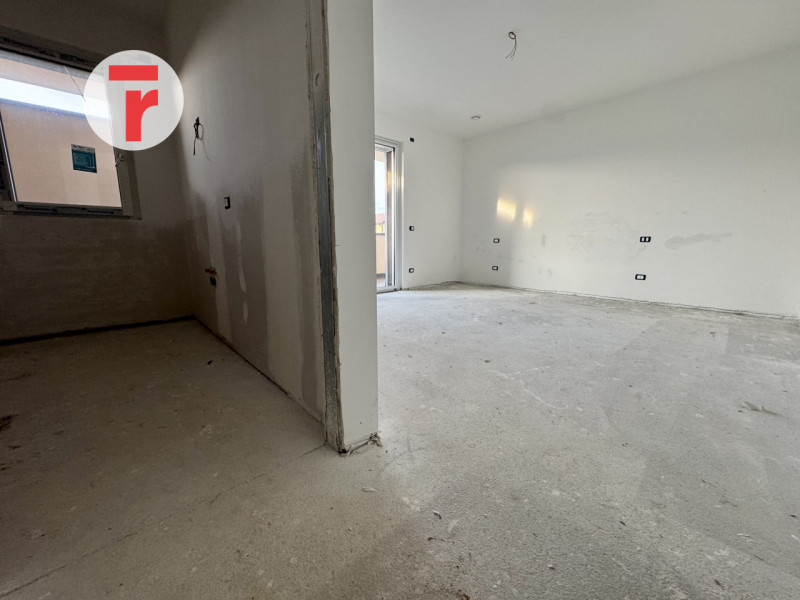 SELVAZZANO DENTRO - Su zona verdeggiante e a due passi da tutti i servizi ed alle tangenziali

Di...