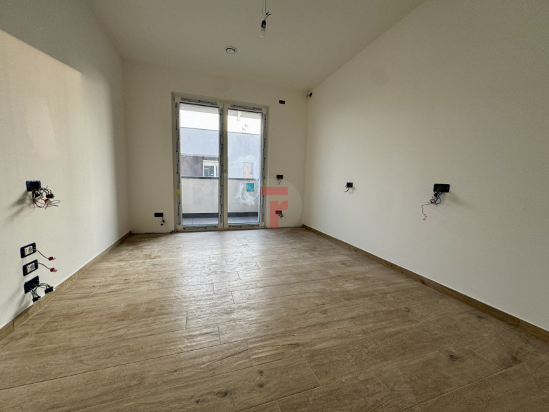 SELVAZZANO DENTRO - Su zona verdeggiante e a due passi da tutti i servizi ed alle tangenziali

Di...