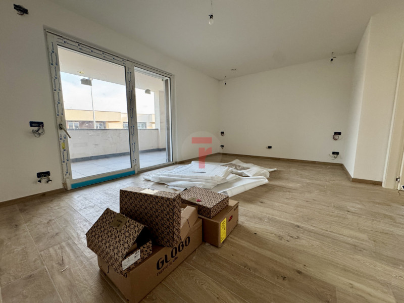 SELVAZZANO DENTRO - Su zona verdeggiante e a due passi da tutti i servizi ed alle tangenziali

Di...