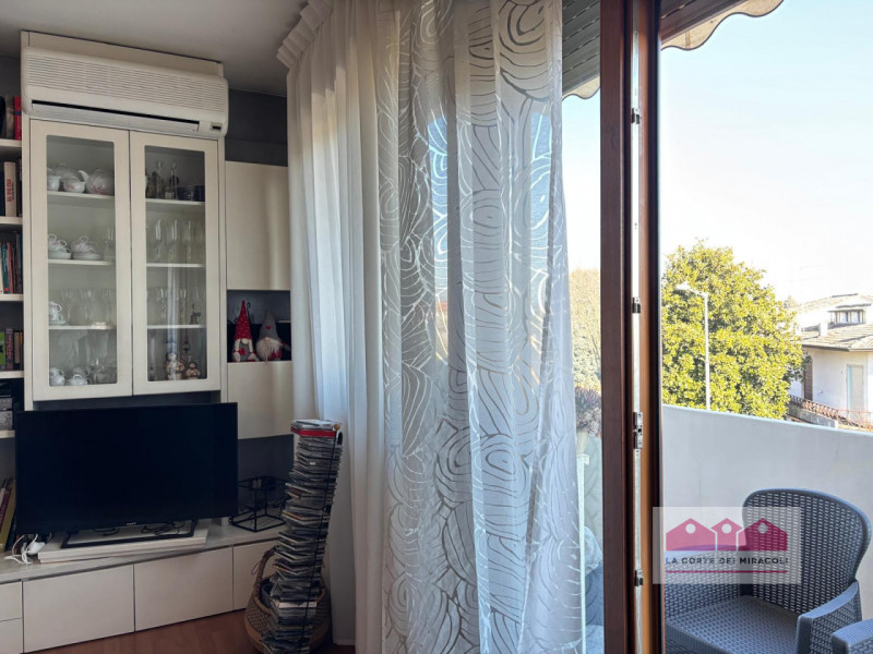 COSTABISSARA: APPARTAMENTO COMPLETAMENTE RISTRUTTURATO CON VISTA APERTA, AMBIENTI LUMINOSI, CAMIN...