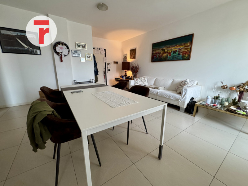 VIGONZA - Loc.Peraga - Su condominio edificato nel 2010. Primo ed ultimo piano su due livelli int...