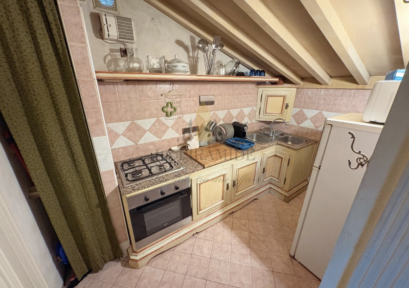 PADOVA – ZONA SANTO | APPARTAMENTO DUPLEX CON TERRAZZO PANORAMICO

Nel cuore del centro storico d...