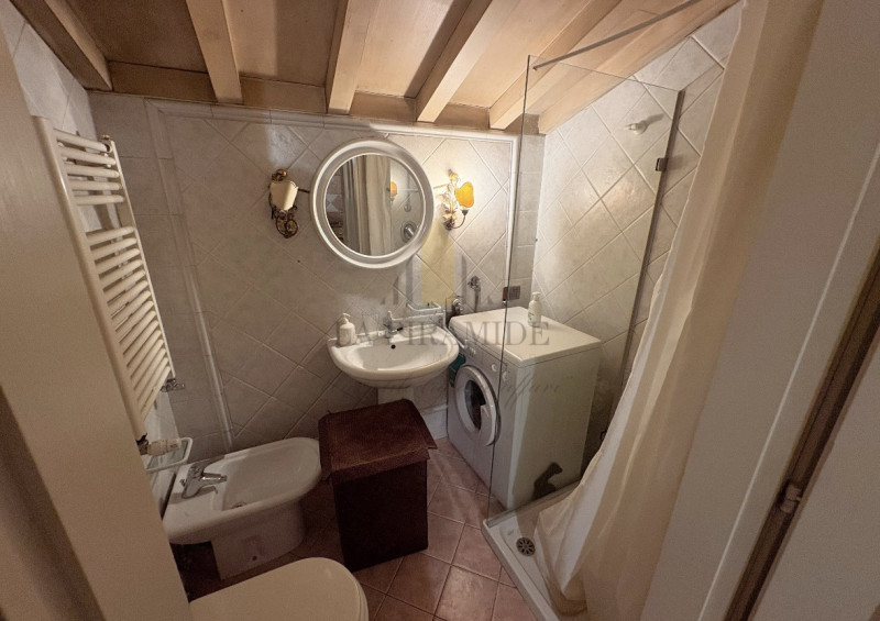 PADOVA – ZONA SANTO | APPARTAMENTO DUPLEX CON TERRAZZO PANORAMICO

Nel cuore del centro storico d...