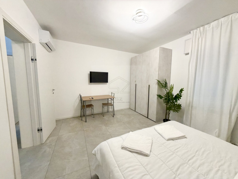 VICENZA CENTRO - ZONA UNIVERSITARIA 

 Appartamento in sole 2 unità, senza spese condominiali, 4 ...