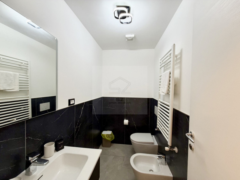 VICENZA CENTRO - ZONA UNIVERSITARIA 

 Appartamento in sole 2 unità, senza spese condominiali, 4 ...