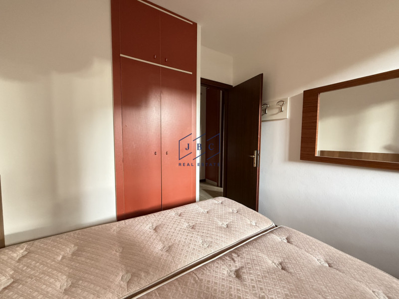 BIBIONE - (VE)
Scopri questo bilocale al piano terra in vendita a Bibione, situato in un residenc...