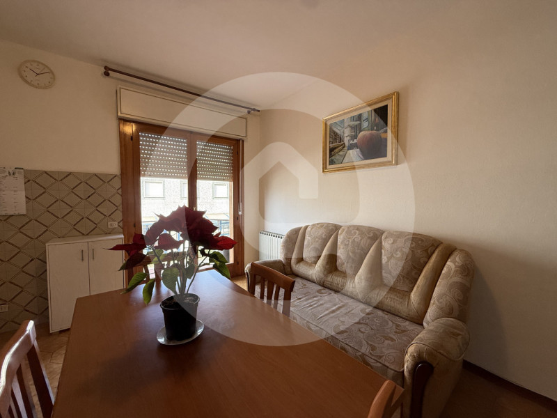 Scopri questo appartamento arredato situato a due passi dal centro di Piombino Dese, una località...