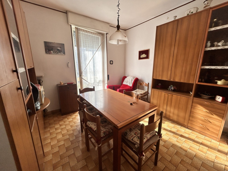 Nel cuore del quartiere Ferrovieri, quartiere residenziale comodo a tutti i principali servizi co...