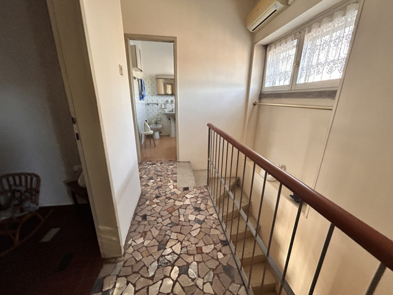 Nel cuore del quartiere Ferrovieri, quartiere residenziale comodo a tutti i principali servizi co...