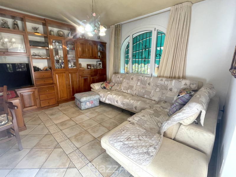 ==== >>>> PREZZO RIBASSATO <<<< ====

Proponiamo in vendita aggiornatissima porzione di bifamilia...