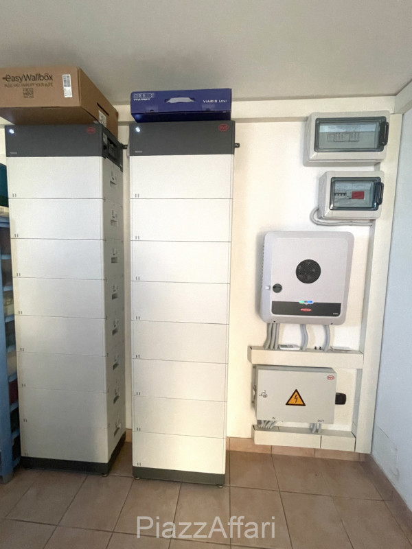 ==== >>>> PREZZO RIBASSATO <<<< ====

Proponiamo in vendita aggiornatissima porzione di bifamilia...