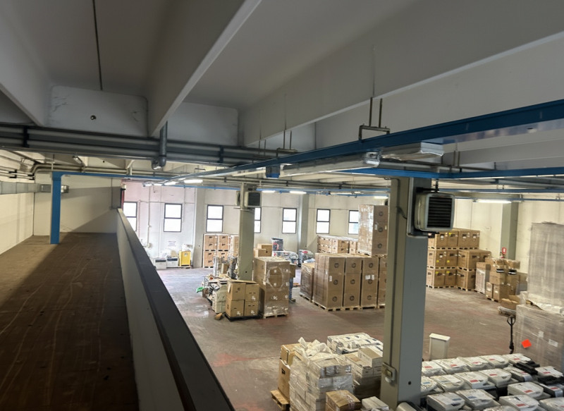 Nel cuore della zona industriale di Rubano prende forma un immobile pensato per aziende che vogli...