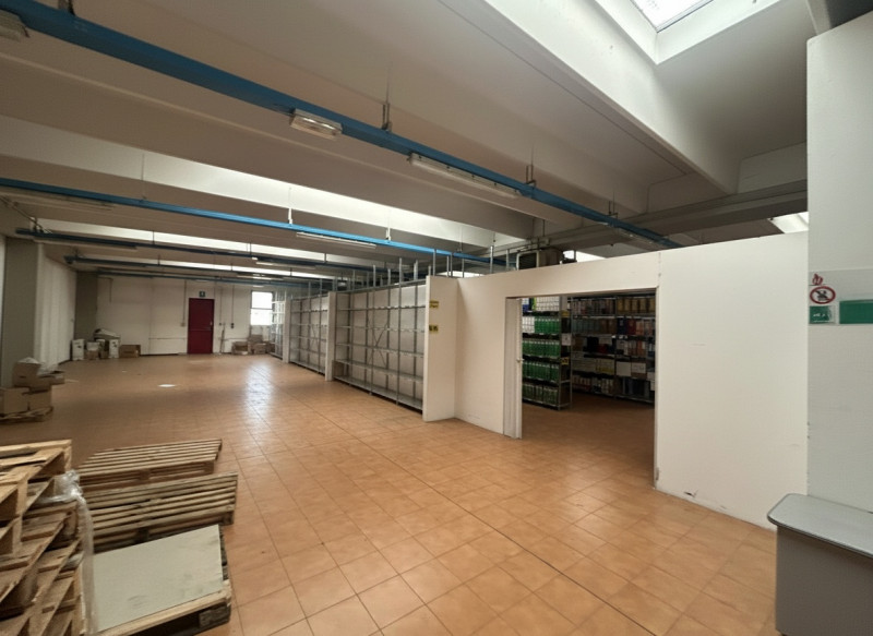 Nel cuore della zona industriale di Rubano prende forma un immobile pensato per aziende che vogli...