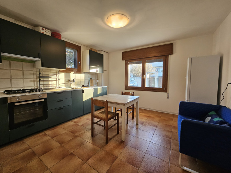 APD450 - Madonna Pellegrina: Situato nel cuore del quartiere, questo affascinante appartamento di...