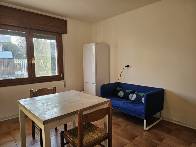 APD450 - Madonna Pellegrina: Situato nel cuore del quartiere, questo affascinante appartamento di...