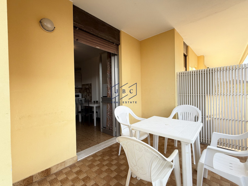 BIBIONE - (VE)
Proponiamo bilocale al primo piano con ascensore, situato nel cuore di Bibione (VE...