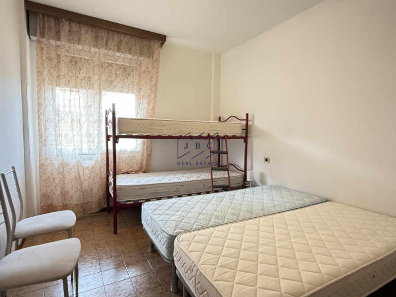 BIBIONE - (VE)
Proponiamo bilocale al primo piano con ascensore, situato nel cuore di Bibione (VE...