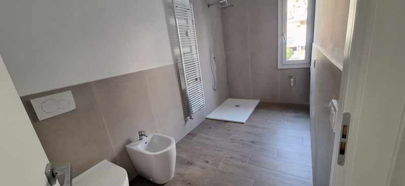 (Per INFO Cristina 3389226442) A Padova, in una laterale di via Beato Pellegrino, sito in palazzi...