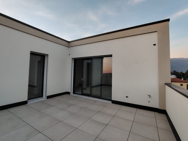 Ultimo attico disponibile! Splendido, con tutti i comfort possibili. Luminoso, curati e ben proge...