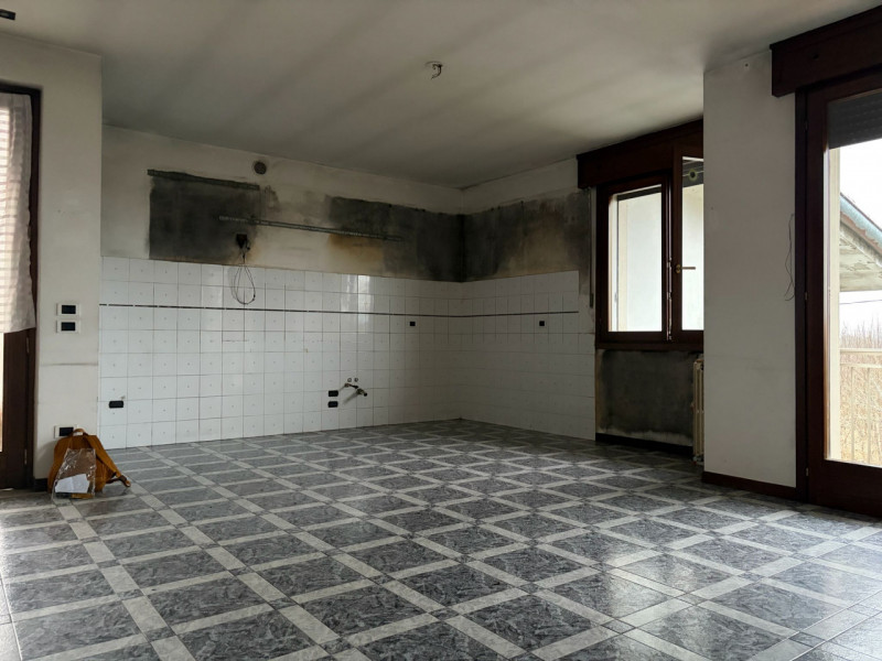 Nel cuore di Pojana Maggiore, in tranquillo quartiere residenziale situato in una strada chiusa e...