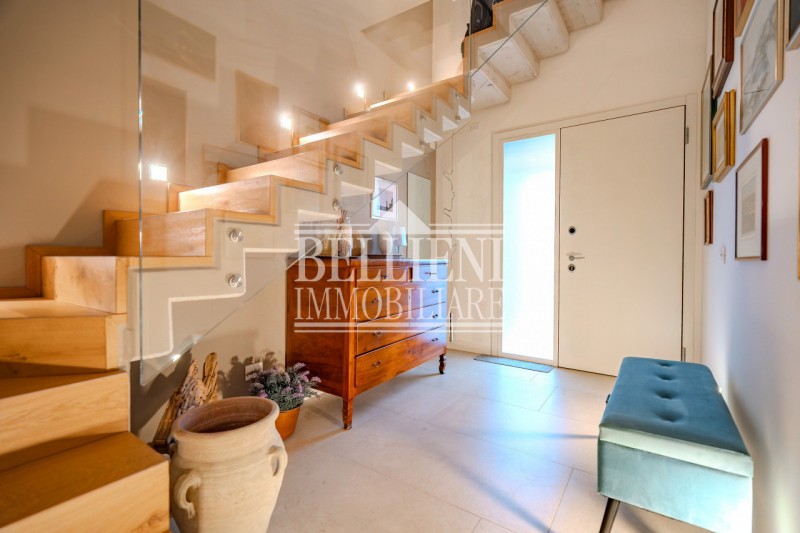 SANTA LUCIA - In posizione semicentrale, a ridosso delle mura di Porta Santa Lucia, proponiamo un...