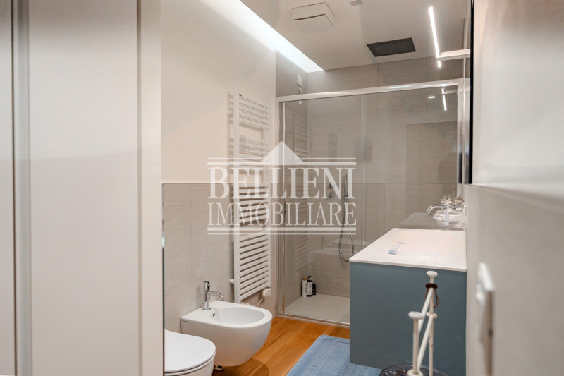 SANTA LUCIA - In posizione semicentrale, a ridosso delle mura di Porta Santa Lucia, proponiamo un...