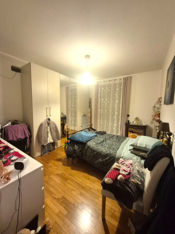 Proponiamo in vendita un accogliente appartamento bilocale di circa 55 mq, situato nella tranquil...