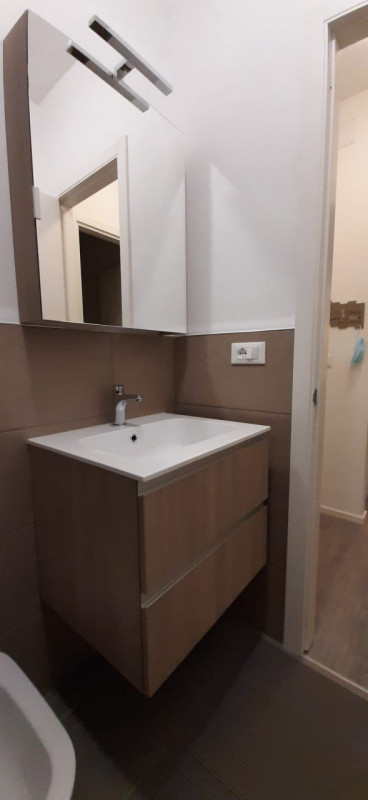 Proponiamo in esclusiva un moderno bilocale di circa 45 mq situato nel cuore della zona Facciolat...