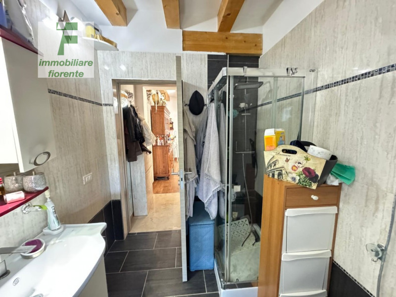 IN ZONA TRANQUILLA, MA ALLO STESSO TEMPO COMODA AI SERVIZI PORZIONE DI CASA A SCHIERA DI MQ 113 T...