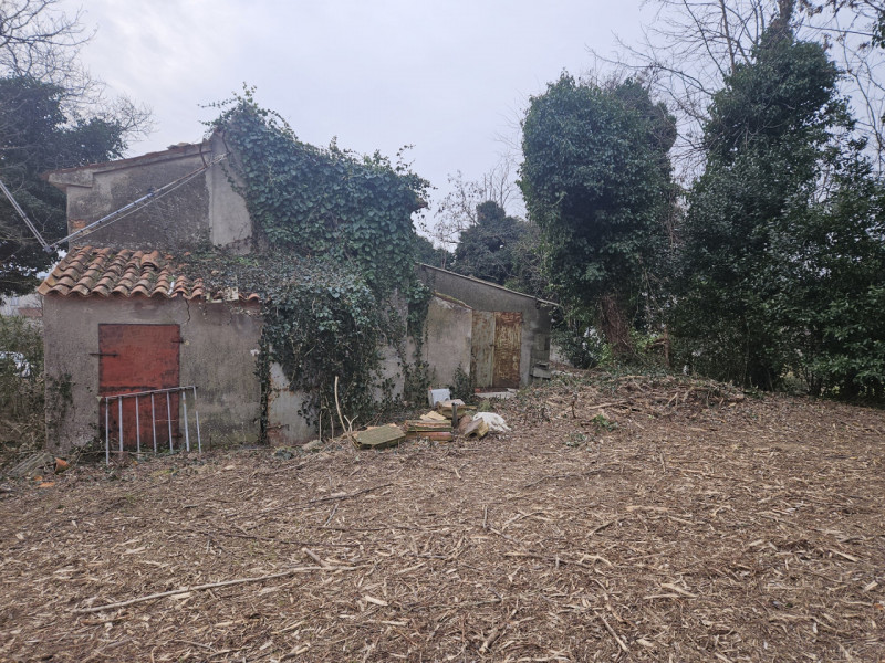 Situato nel pittoresco comune di Vò, nella tranquilla zona di Zovon, vi presentiamo un affascinan...