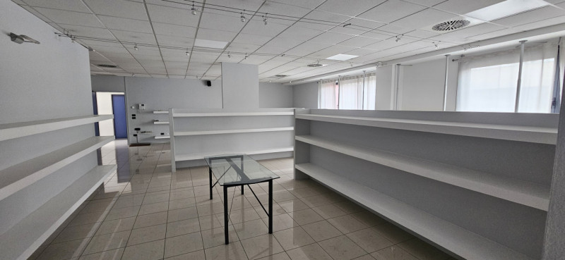 Riferimento per l'agenzia AU0993 VIGONZA Zona Capriccio. Proponiamo in affitto un ampio e moderno...