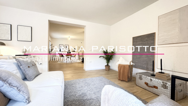 Ns. esclusiva: APPARTAMENTO APPENA RISTRUTTURATO CON GIARDINO E INGRESSO AUTONOMO SU 2 UNITÀ. 

I...