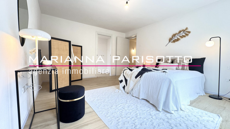 Ns. esclusiva: APPARTAMENTO APPENA RISTRUTTURATO CON GIARDINO E INGRESSO AUTONOMO SU 2 UNITÀ. 

I...