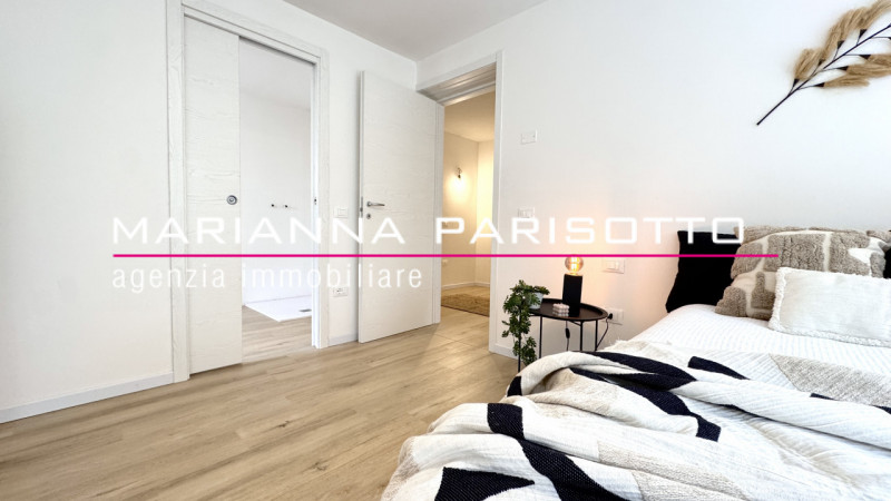 Ns. esclusiva: APPARTAMENTO APPENA RISTRUTTURATO CON GIARDINO E INGRESSO AUTONOMO SU 2 UNITÀ. 

I...