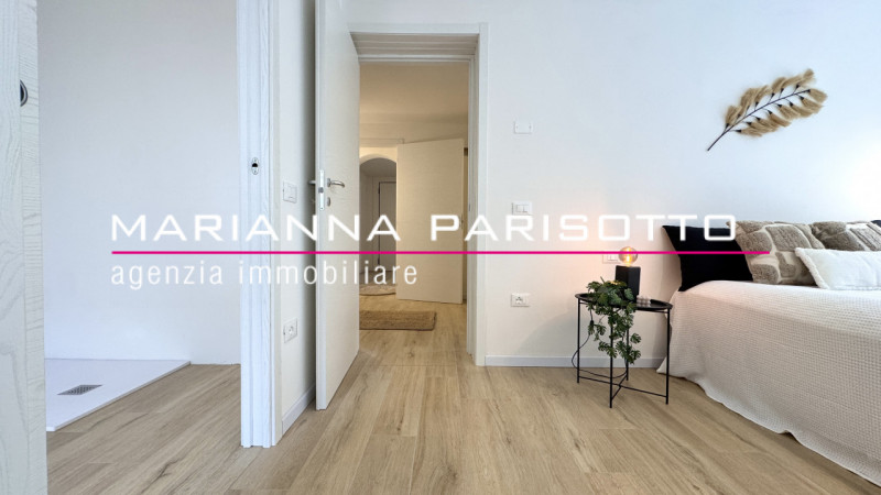 Ns. esclusiva: APPARTAMENTO APPENA RISTRUTTURATO CON GIARDINO E INGRESSO AUTONOMO SU 2 UNITÀ. 

I...