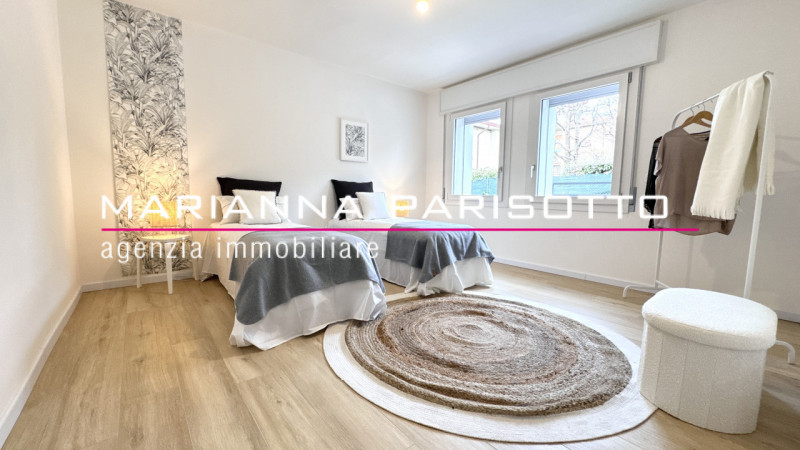 Ns. esclusiva: APPARTAMENTO APPENA RISTRUTTURATO CON GIARDINO E INGRESSO AUTONOMO SU 2 UNITÀ. 

I...