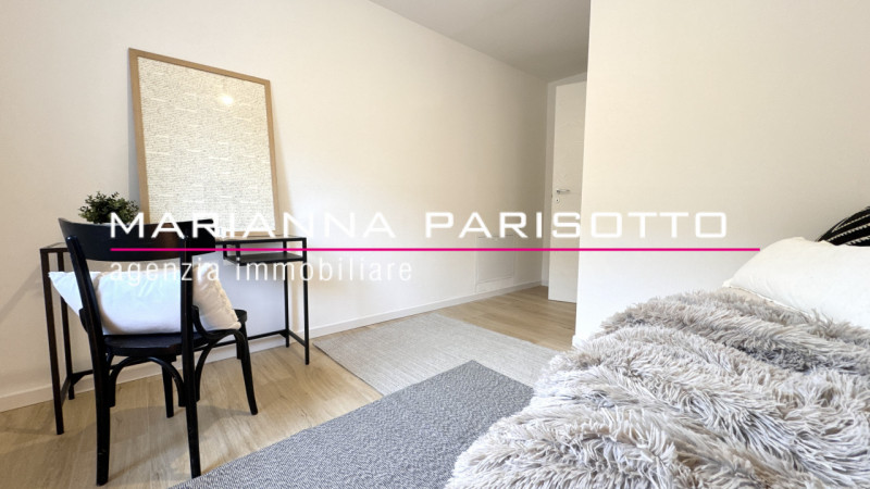 Ns. esclusiva: APPARTAMENTO APPENA RISTRUTTURATO CON GIARDINO E INGRESSO AUTONOMO SU 2 UNITÀ. 

I...