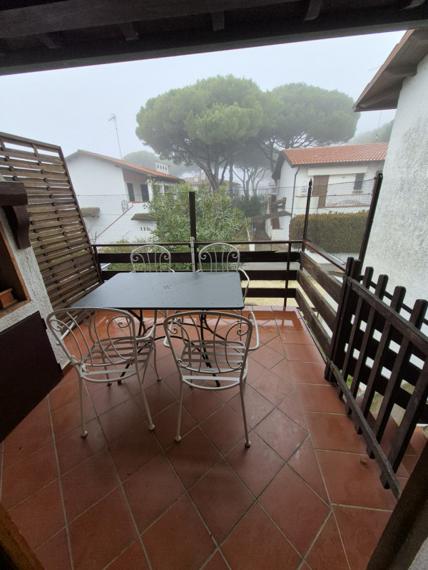 Vendesi Villino indipendente con giardino privato e ingresso indipendente facente parte di un res...