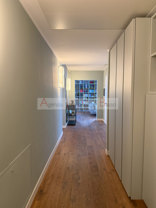 PADOVA – MADONNA PELLEGRINA
Una casa che non ti aspetteresti mai.
All’esterno conserva il caratte...