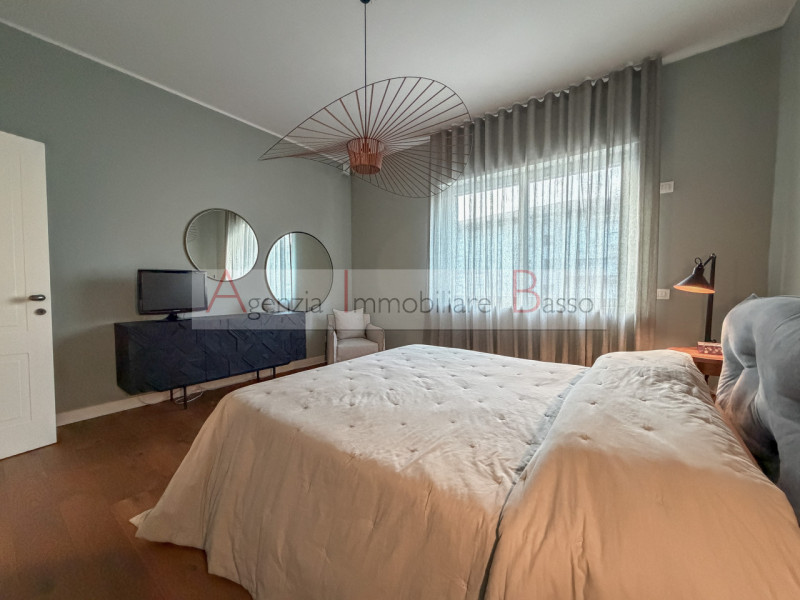 PADOVA – MADONNA PELLEGRINA
Una casa che non ti aspetteresti mai.
All’esterno conserva il caratte...