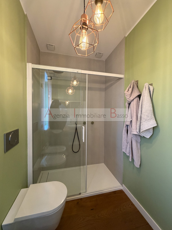 PADOVA – MADONNA PELLEGRINA
Una casa che non ti aspetteresti mai.
All’esterno conserva il caratte...