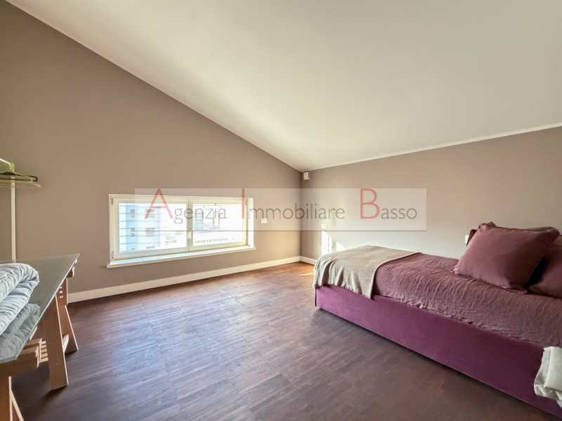 PADOVA – MADONNA PELLEGRINA
Una casa che non ti aspetteresti mai.
All’esterno conserva il caratte...